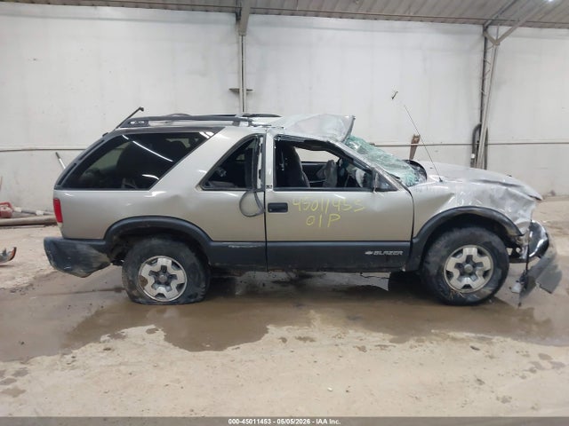 Продажа на аукционе авто 2001 Chevrolet Blazer Ls, vin: 1GNCT18WX1K232010, номер лота: 45011453