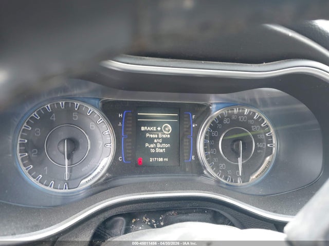 45011456 :رقم المزاد ، 1C3CCCAB9GN195264 vin ، 2016 Chrysler 200 Limited Platinum مزاد بيع