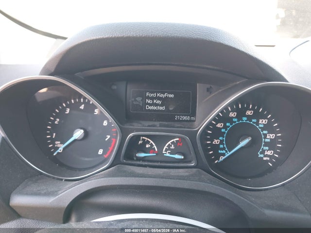 1FMCU9J93FUC66600 Ford Escape Titanium
