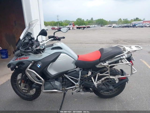 Продаж на аукціоні авто 2020 Bmw R 1250 Gs Adventure, vin: WB10J5308LZF83777, номер лоту: 45011521