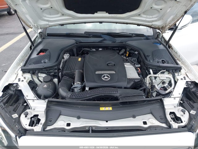 45011528 :رقم المزاد ، WDDZF4JB3HA132534 vin ، 2017 Mercedes-benz E 300 مزاد بيع