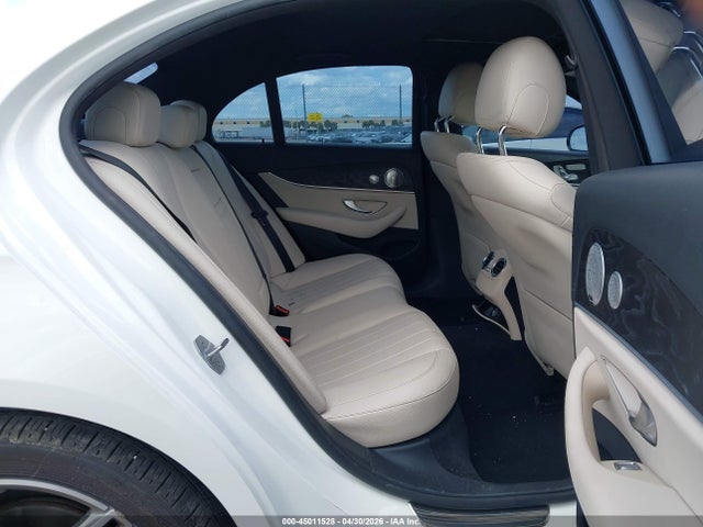 45011528 :رقم المزاد ، WDDZF4JB3HA132534 vin ، 2017 Mercedes-benz E 300 مزاد بيع