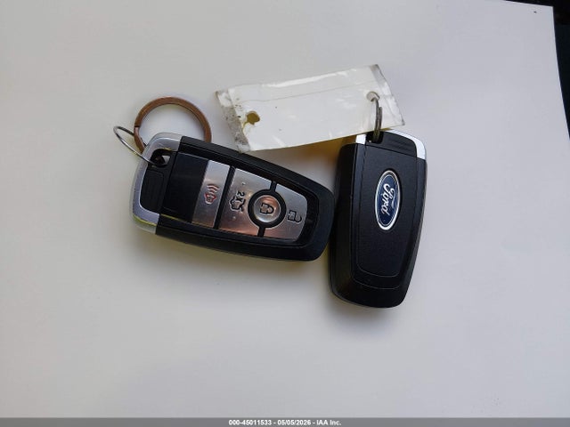 45011533 :رقم المزاد ، 3FA6P0H78HR125210 vin ، 2017 Ford Fusion Se مزاد بيع