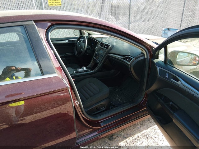 45011533 :رقم المزاد ، 3FA6P0H78HR125210 vin ، 2017 Ford Fusion Se مزاد بيع