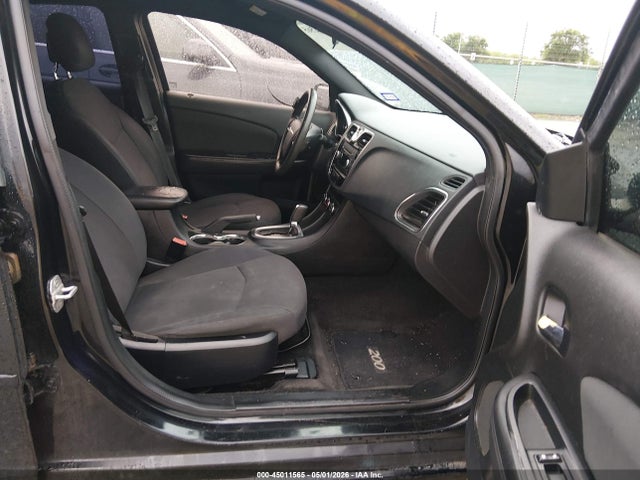 45011565 :رقم المزاد ، 1C3CCBAB1CN228925 vin ، 2012 Chrysler 200 Lx مزاد بيع