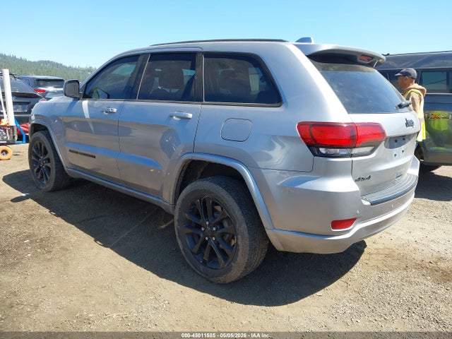 1C4RJFAG8JC432242 Jeep Grand Cherokee Altitude 4x4