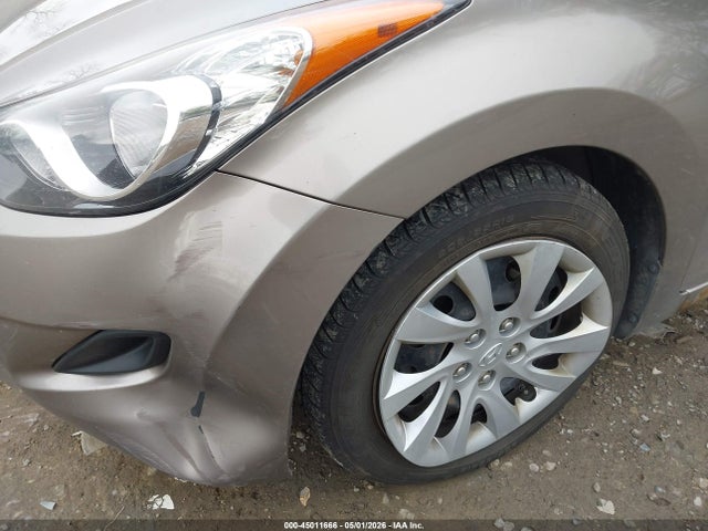 45011666 :رقم المزاد ، 5NPDH4AE6DH220442 vin ، 2013 Hyundai Elantra Gls/limited مزاد بيع