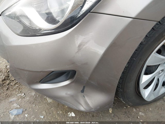 45011666 :رقم المزاد ، 5NPDH4AE6DH220442 vin ، 2013 Hyundai Elantra Gls/limited مزاد بيع