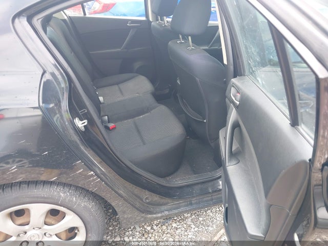Продажа на аукционе авто 2012 Mazda Mazda3 I Sport, vin: JM1BL1UF2C1530988, номер лота: 45011670