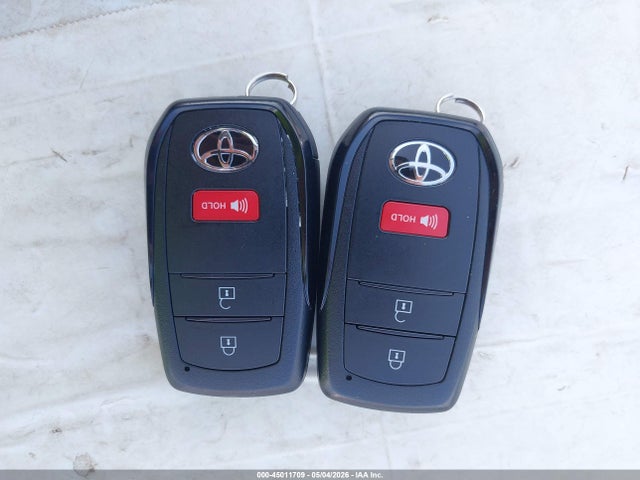 JTDADABU5T3033397 Toyota Prius Xle Awd-e