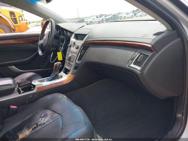 45011736 :رقم المزاد ، 1G6DG5EY7B0154493 vin ، 2011 Cadillac Cts Luxury مزاد بيع