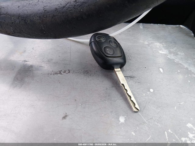 1FADP3K27JL278526 Ford FOCUS SE