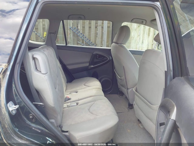45011802 :رقم المزاد ، 2T3BF4DV0BW164402 vin ، 2011 Toyota Rav4 مزاد بيع