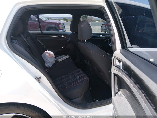 2015 Volkswagen Golf Gti 2.0t S 4-door მანქანა იყიდება აუქციონზე, vin: 3VW4T7AUXFM009195, აუქციონის ნომერი: 45011825