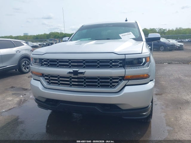 45011840 :رقم المزاد ، 3GCUKPEC1JG438837 vin ، 2018 Chevrolet Silverado 1500 Custom مزاد بيع