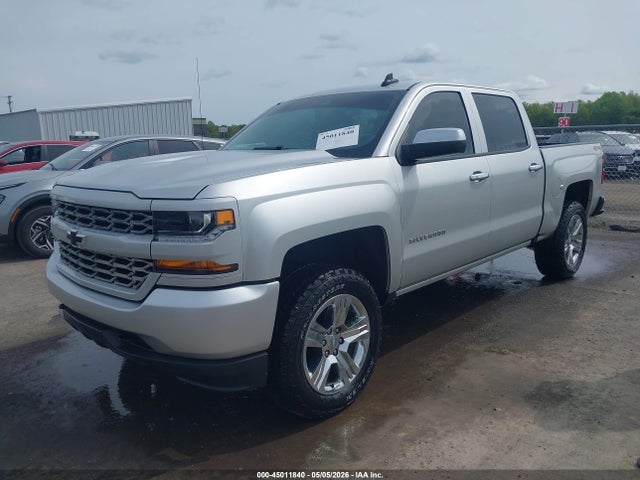 45011840 :رقم المزاد ، 3GCUKPEC1JG438837 vin ، 2018 Chevrolet Silverado 1500 Custom مزاد بيع