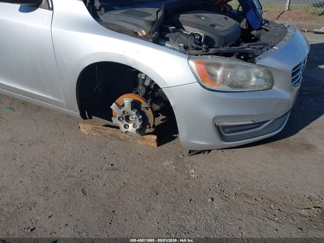 2016 Volvo S60 T5 Drive-e Premier მანქანა იყიდება აუქციონზე, vin: YV126MFK7G2392264, აუქციონის ნომერი: 45011865