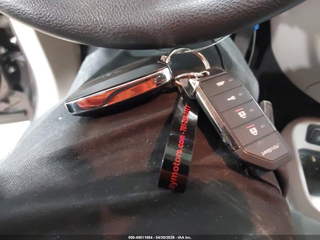 45011884 :رقم المزاد ، 2C4RC1AG7JR103259 vin ، 2018 Chrysler Pacifica L مزاد بيع