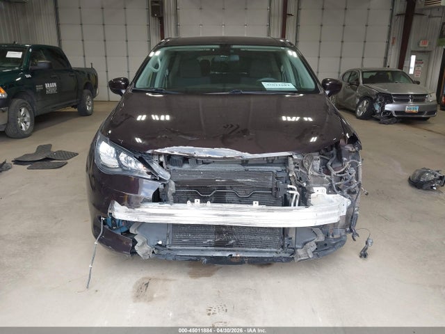 45011884 :رقم المزاد ، 2C4RC1AG7JR103259 vin ، 2018 Chrysler Pacifica L مزاد بيع