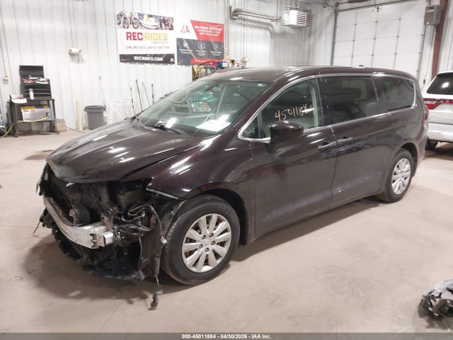 45011884 :رقم المزاد ، 2C4RC1AG7JR103259 vin ، 2018 Chrysler Pacifica L مزاد بيع