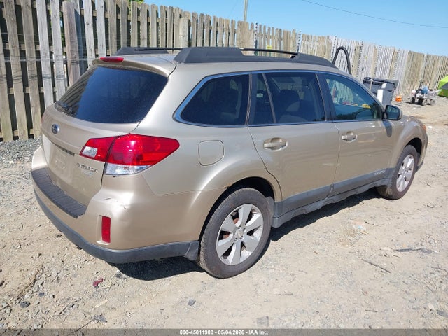45011900 :رقم المزاد ، 4S4BRBGC1A3356303 vin ، 2010 Subaru Outback 2.5i Premium مزاد بيع