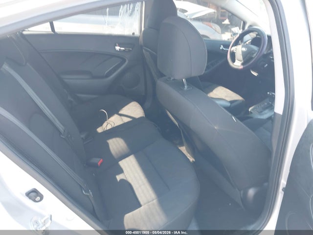 Продажа на аукционе авто 2016 Kia Forte Lx, vin: KNAFK4A60G5508204, номер лота: 45011905