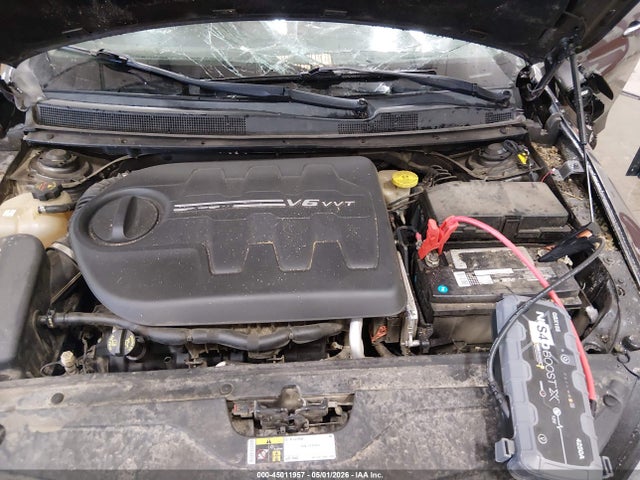 1C3CCCCG9FN517117 Chrysler 200 C