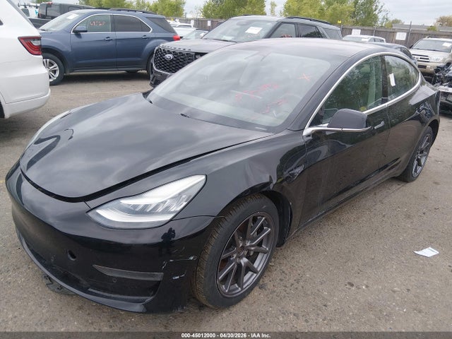 2018 Tesla Model 3 Long Range/performance მანქანა იყიდება აუქციონზე, vin: 5YJ3E1EB5JF127862, აუქციონის ნომერი: 45012000