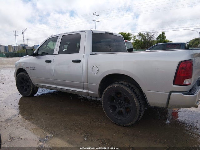 45012011 :رقم المزاد ، 1C6RR6KT9FS668830 vin ، 2015 Ram 1500 Express مزاد بيع