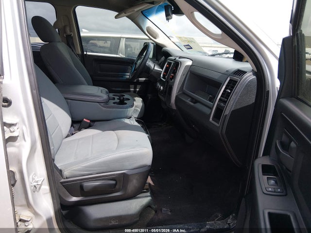 45012011 :رقم المزاد ، 1C6RR6KT9FS668830 vin ، 2015 Ram 1500 Express مزاد بيع