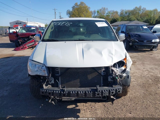 45012018 :رقم المزاد ، 2C4RC1CG6ER214839 vin ، 2014 Chrysler Town & Country Touring-l مزاد بيع
