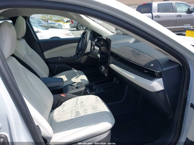Продаж на аукціоні авто 2023 Ford Mustang Mach-e Premium, vin: 3FMTK3R73PMA41430, номер лоту: 45012042
