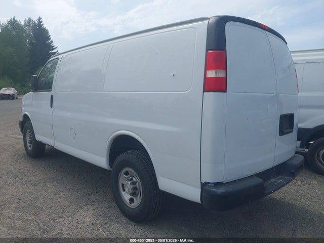 1GCWGAFP6M1158228 Chevrolet Express Cargo Rwd 2500 Regular Wheelbase Wt
