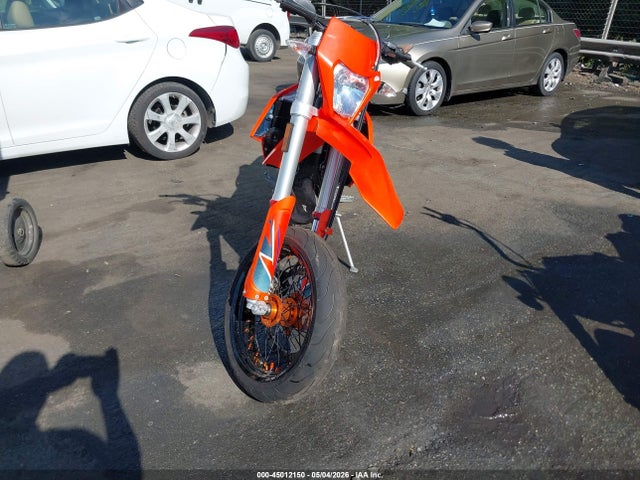 45012150 :رقم المزاد ، VBKEXK404NM441345 vin ، 2022 Ktm 500 Exc-f Six Days مزاد بيع