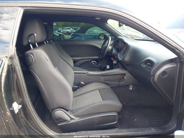 Продажа на аукционе авто 2019 Dodge Challenger Sxt, vin: 2C3CDZAG5KH560813, номер лота: 45012173