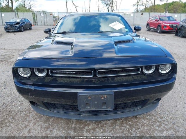 Продажа на аукционе авто 2019 Dodge Challenger Sxt, vin: 2C3CDZAG5KH560813, номер лота: 45012173