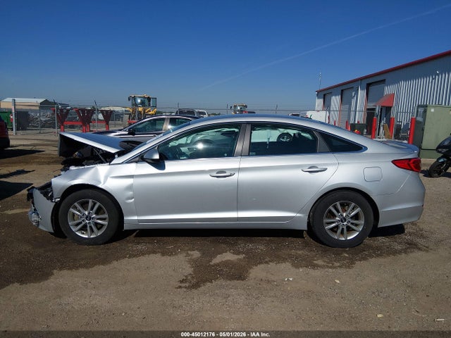 Hyundai SONATA SE 2016 5NPE24AF5GH305968 Image 15