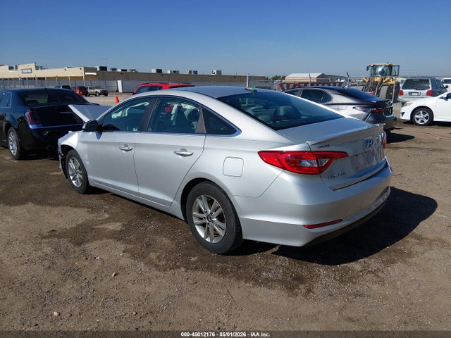 Hyundai SONATA SE 2016 5NPE24AF5GH305968 Image 3