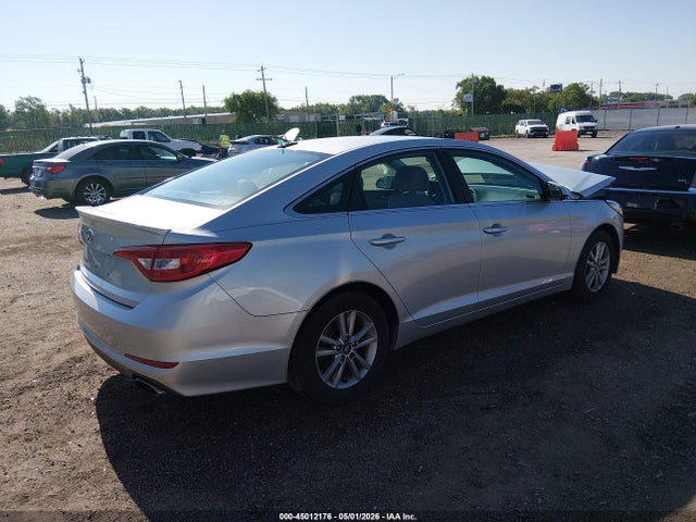 Hyundai SONATA SE 2016 5NPE24AF5GH305968 Image 4