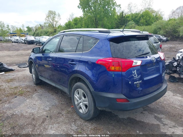 45012191 :رقم المزاد ، 2T3BFREV4FW374485 vin ، 2015 Toyota Rav4 Le مزاد بيع