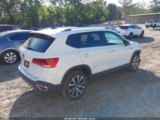 Продаж на аукціоні авто 2022 Volkswagen Taos 1.5t Se, vin: 3VVLX7B28NM067631, номер лоту: 45012192
