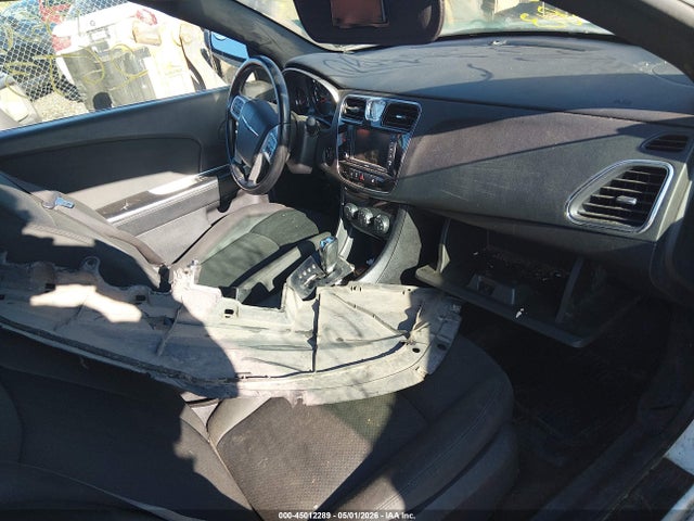 Продаж на аукціоні авто 2011 Chrysler 200 Touring, vin: 1C3BC2EG0BN571693, номер лоту: 45012289