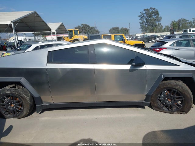 Продажа на аукционе авто 2024 Tesla Cybertruck All-wheel Drive, vin: 7G2CEHED8RA056642, номер лота: 45012340