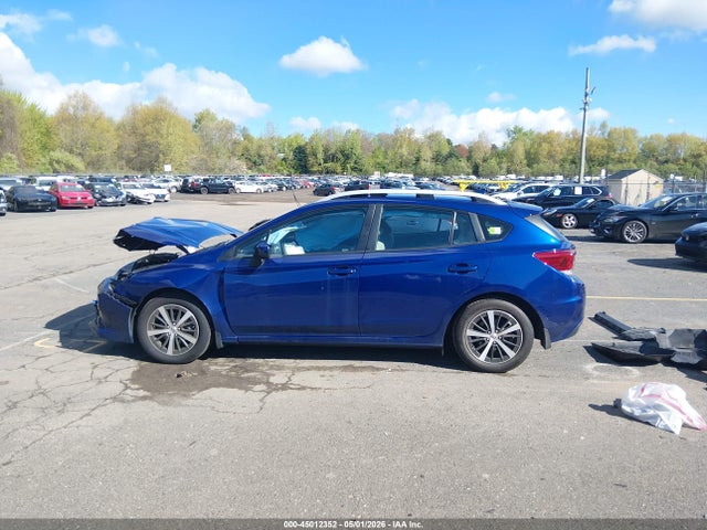 45012352 :رقم المزاد ، 4S3GTAD65P3713317 vin ، 2023 Subaru Impreza Premium 5-door مزاد بيع
