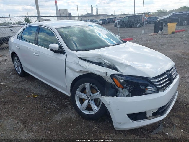 2013 Volkswagen Passat 2.5l Se მანქანა იყიდება აუქციონზე, vin: 1VWBP7A39DC115476, აუქციონის ნომერი: 45012362
