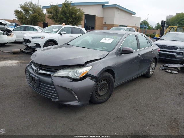2015 Toyota Camry Le მანქანა იყიდება აუქციონზე, vin: 4T1BF1FK7FU992060, აუქციონის ნომერი: 45012480