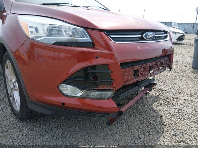 1FMCU9JX7GUB81825 Ford Escape Titanium