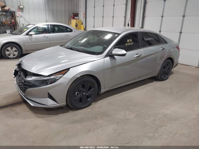 45012523 :رقم المزاد ، 5NPLS4AG5NH085860 vin ، 2022 Hyundai Elantra Sel مزاد بيع
