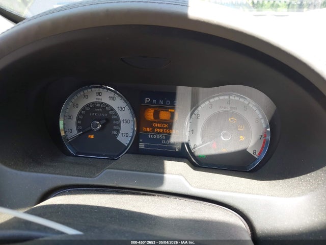 45012653 :رقم المزاد ، SAJWA0GBXBLS09666 vin ، 2011 Jaguar Xf Premium مزاد بيع
