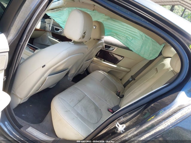 45012653 :رقم المزاد ، SAJWA0GBXBLS09666 vin ، 2011 Jaguar Xf Premium مزاد بيع